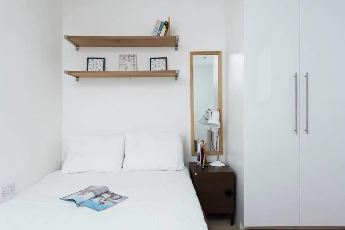 Modern 2 Bed Apartment W Balcony In Londra Dış mekan fotoğraf